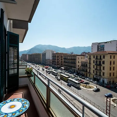 Mille E Notte / Station Apartment Palermo