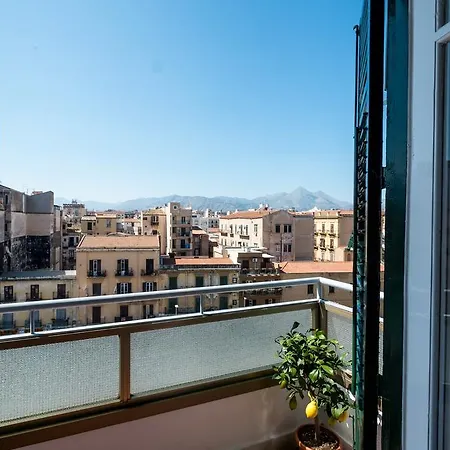 Mille E Notte / Station Apartment